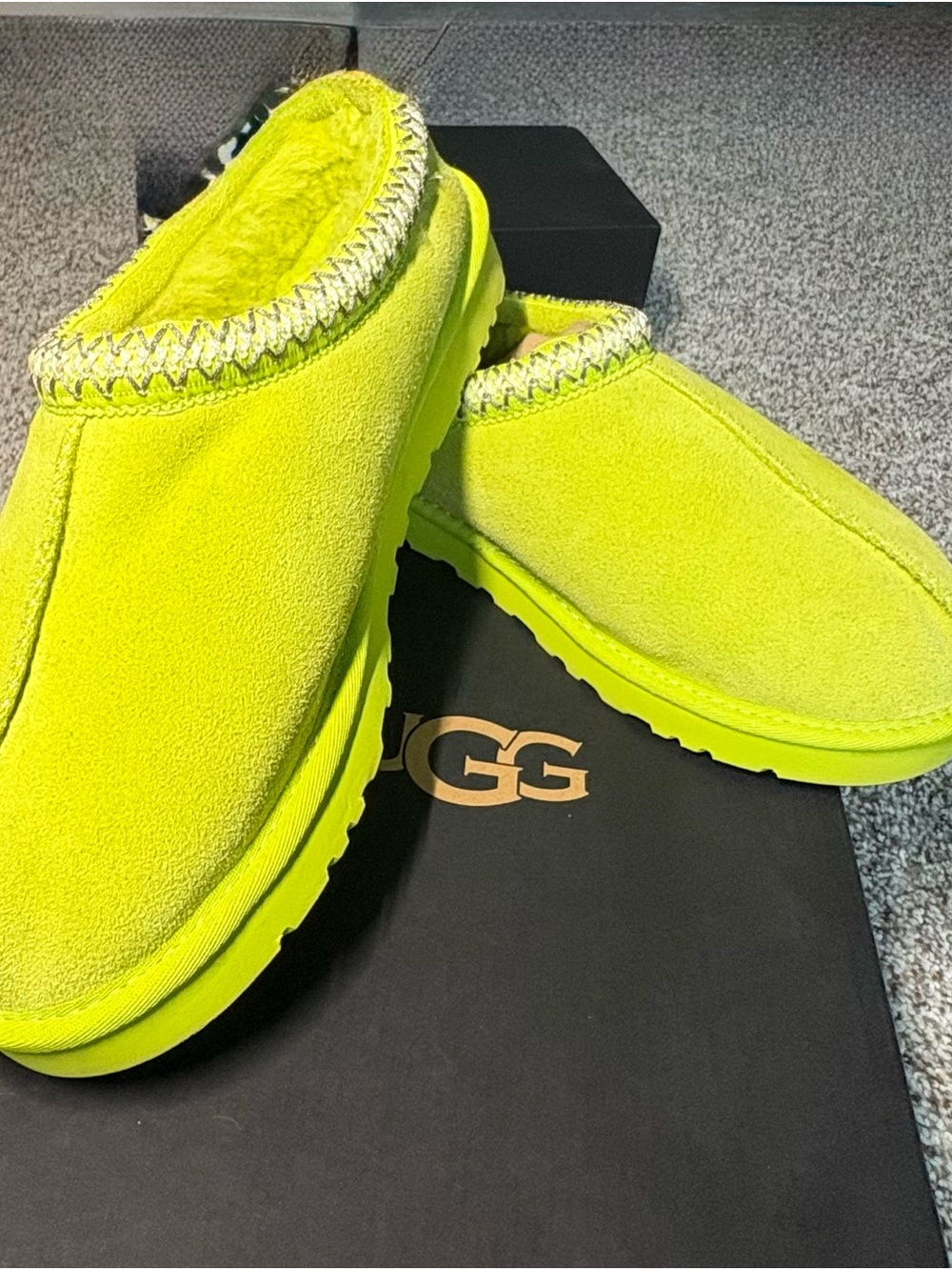 UGG Tasman Suede Slippers Key Lime Green Size 10- gently used with box